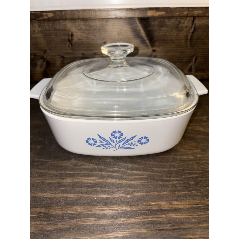 Vintage Corning Ware Blue Cornflower Casserole Dish #A-2-B with PYREX Lid A.9.C